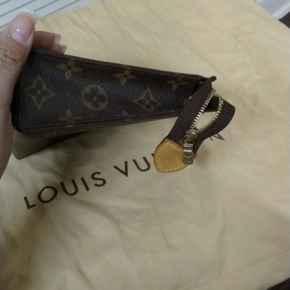 Louis Vuitton monogram pochette - Picture 5 of 8